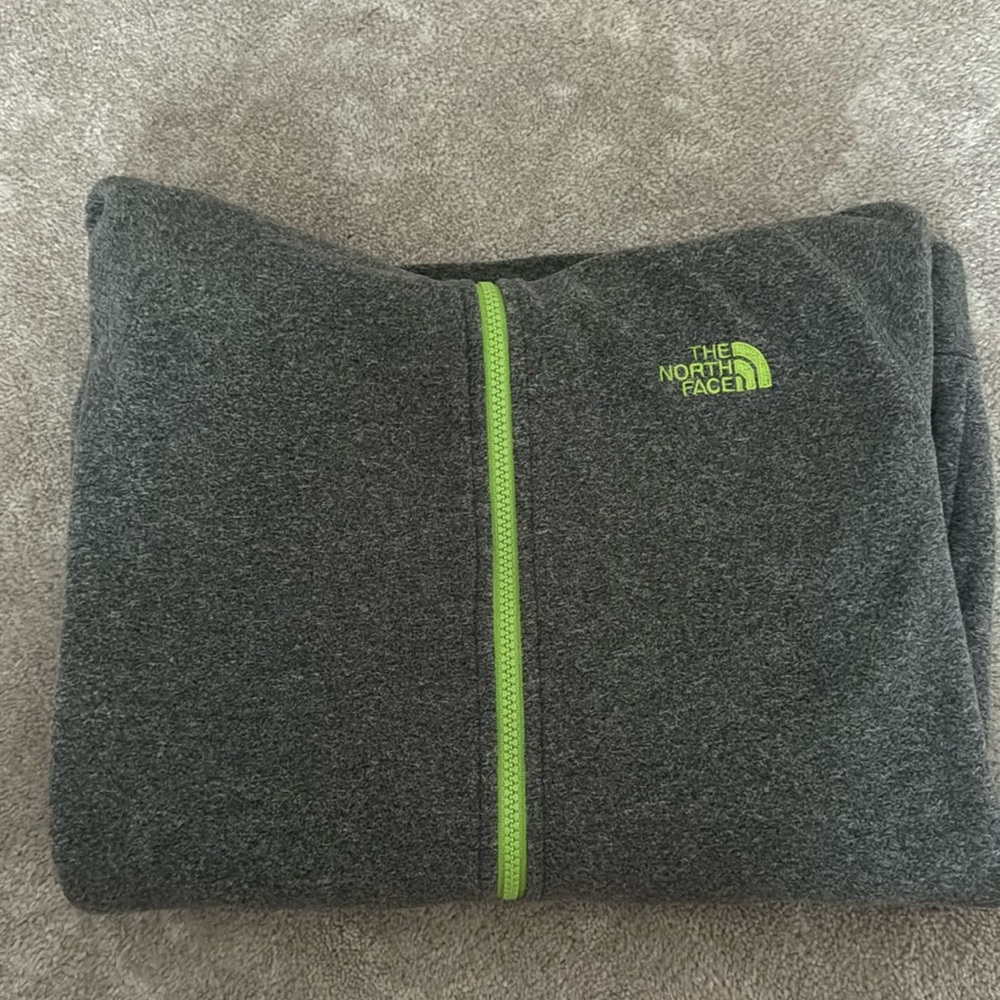 NWT The North Face Grey Zip-Up Hoodie Youth XL